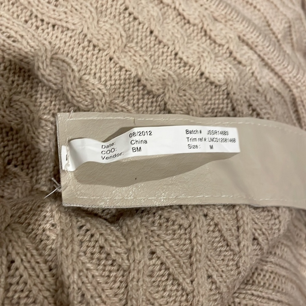 Jessica Simpson tan tunic sweater (sz m) - Picture 12 of 12